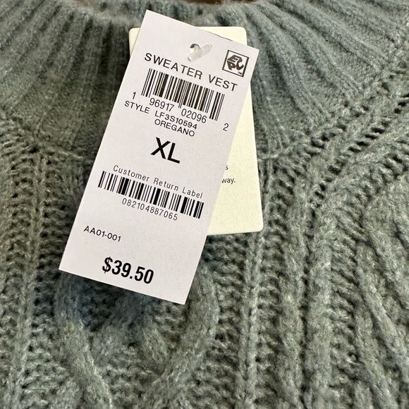 Knit Sweater Vest - Picture 3 of 3